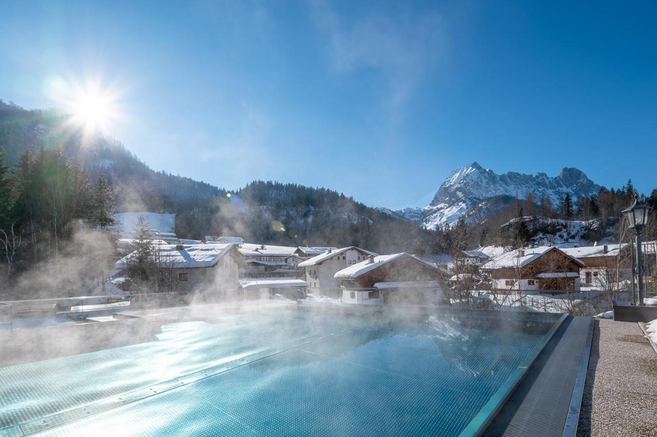 Hotel Jagdschloessl Kirchdorf in Tirol Bagian luar foto