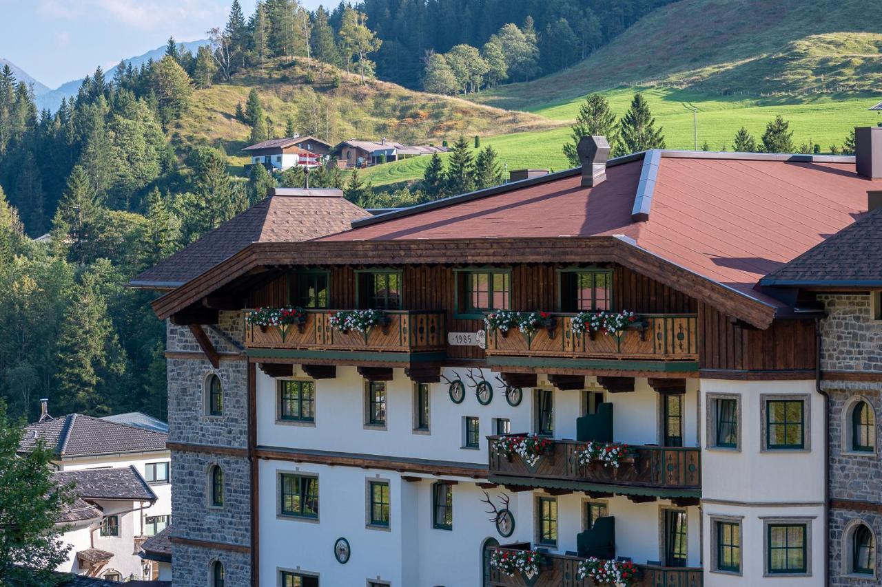 Hotel Jagdschloessl Kirchdorf in Tirol Bagian luar foto